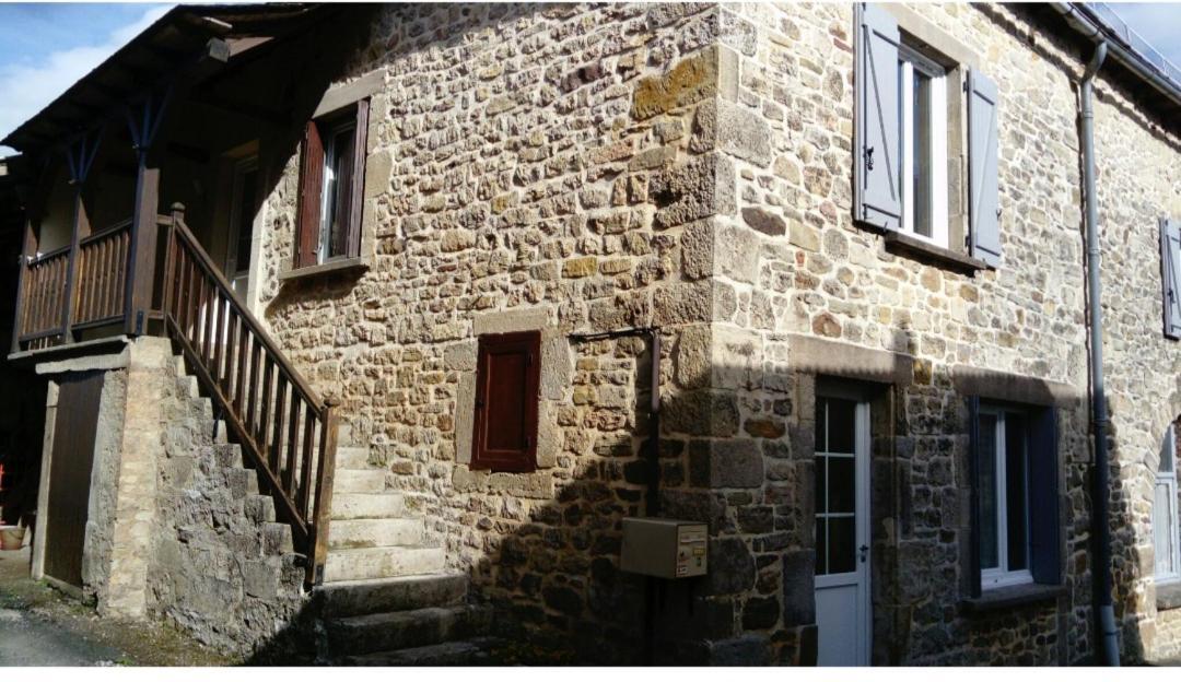 Maison De Village Goutrens Extérieur photo