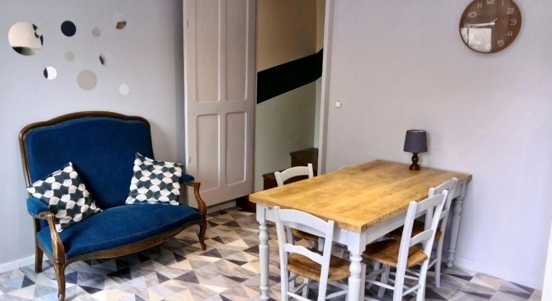 Maison De Village Goutrens Extérieur photo